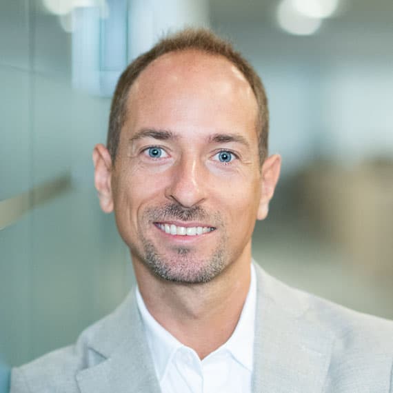 leadership-bios/alessandro-montuori